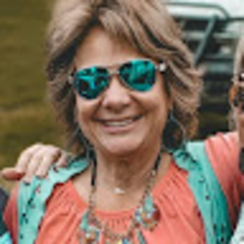 Meet your Posher, Debi
